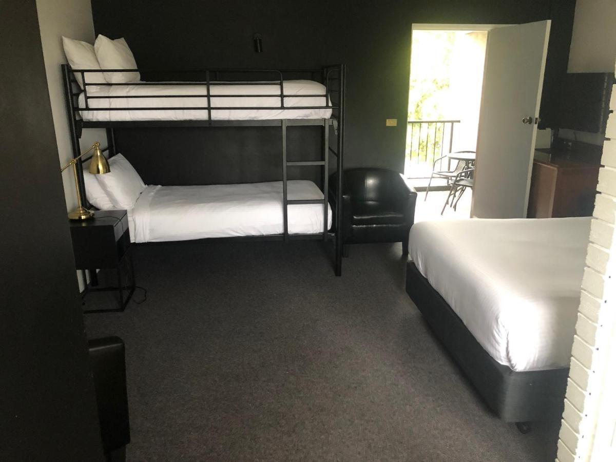 Matador Motor Inn Кофс Харбър Екстериор снимка